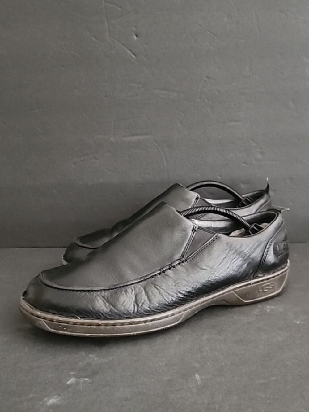 UGG Australia Brown Leather Slip On Loafers Mens Size 11.5